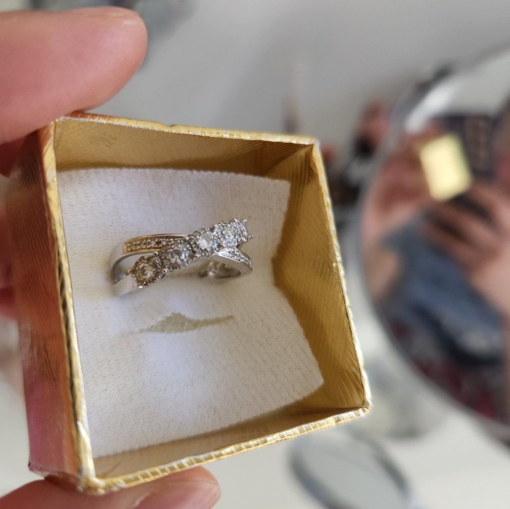 Diamond ring - Picture 5 of 5